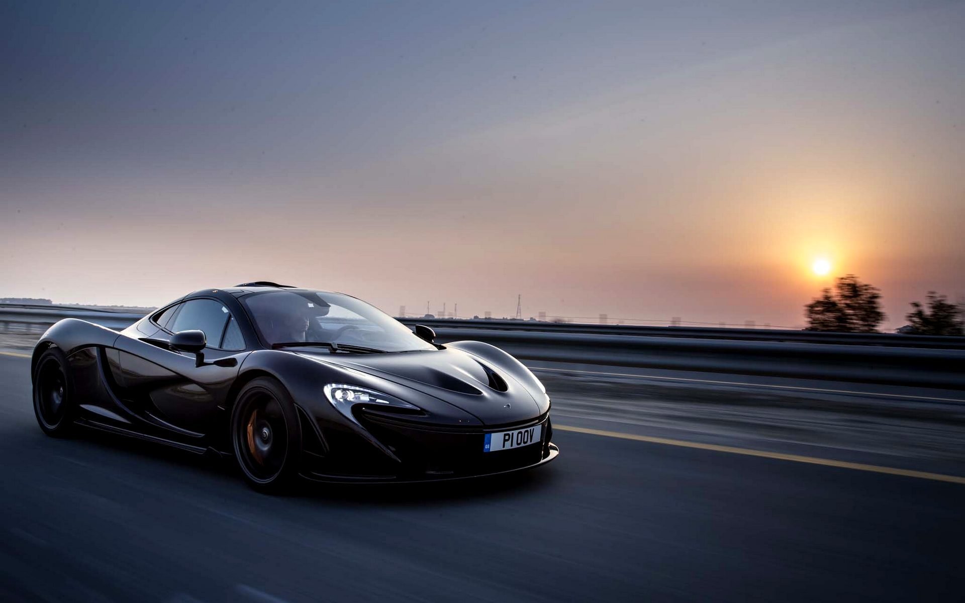 mclaren p1 2014 schwarz supersportwagen geschwindigkeit abend straße auto mclaren sonnenuntergang