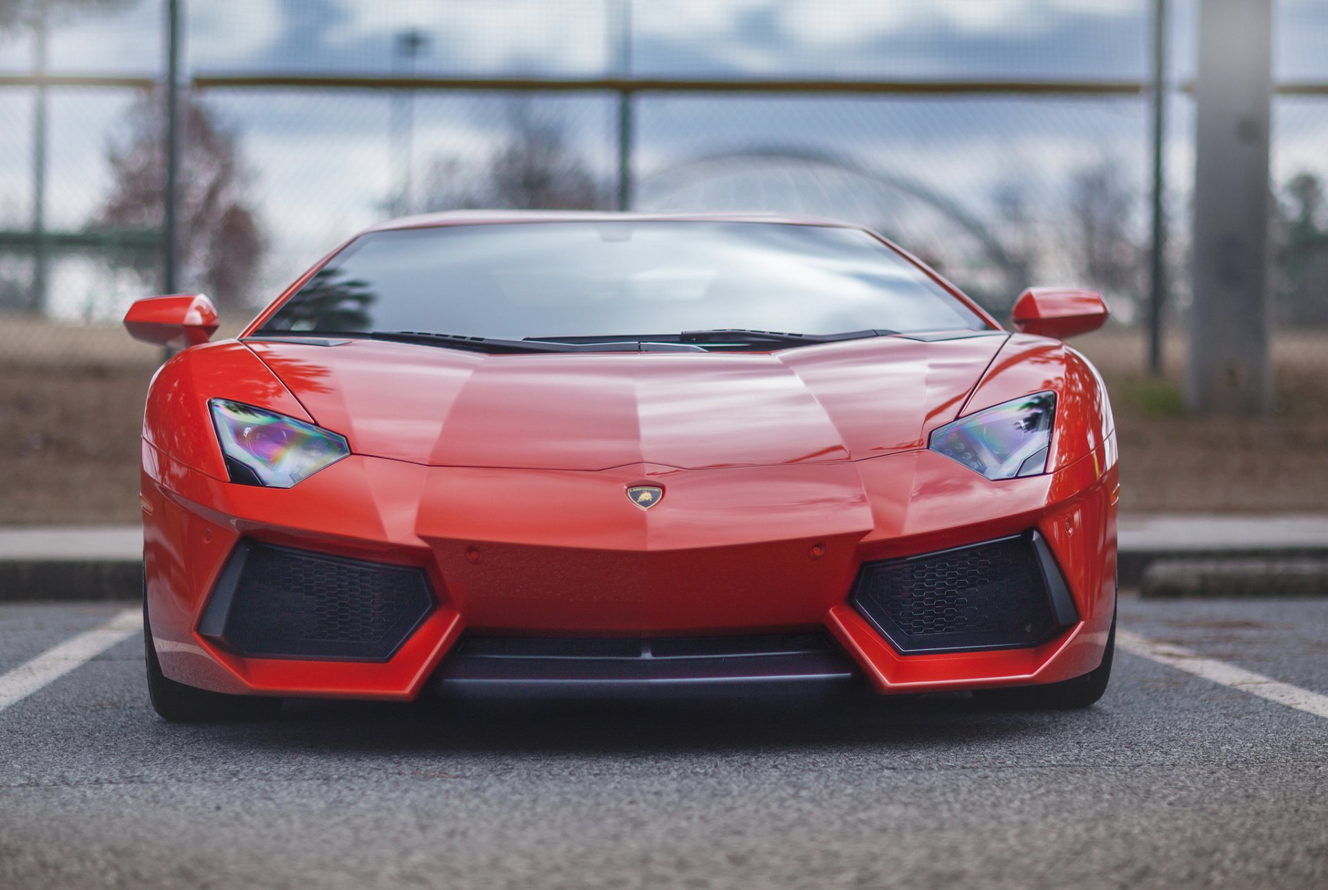 lamborghini aventador lp700-4 parkplatz