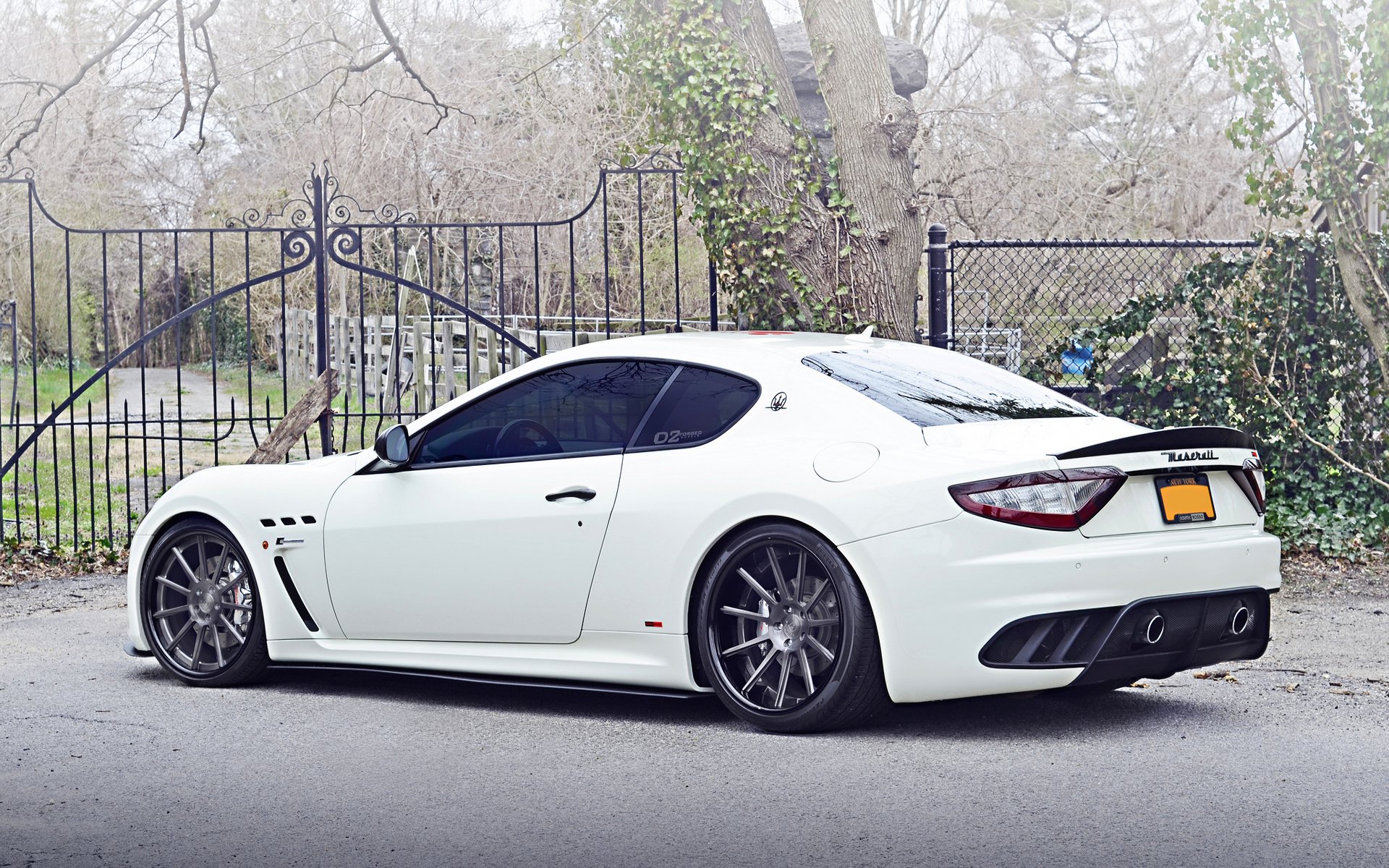 maserati granturismo tuning roues blanc rue