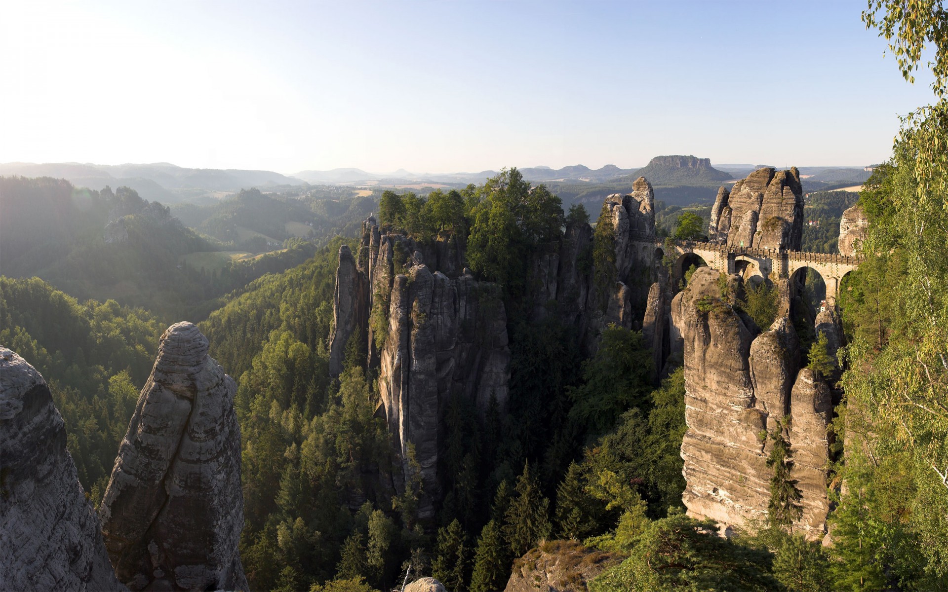 nature bridge rock horizon