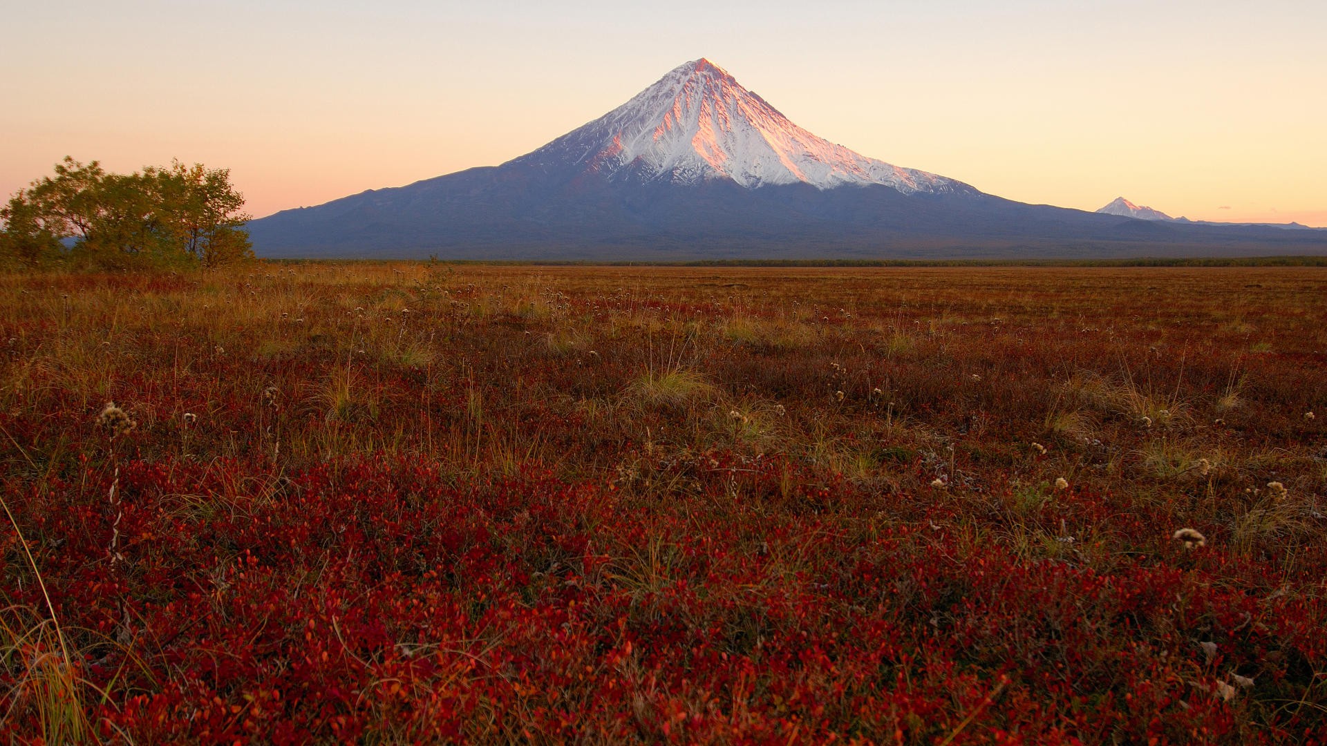 kamchatka volcán puesta de sol