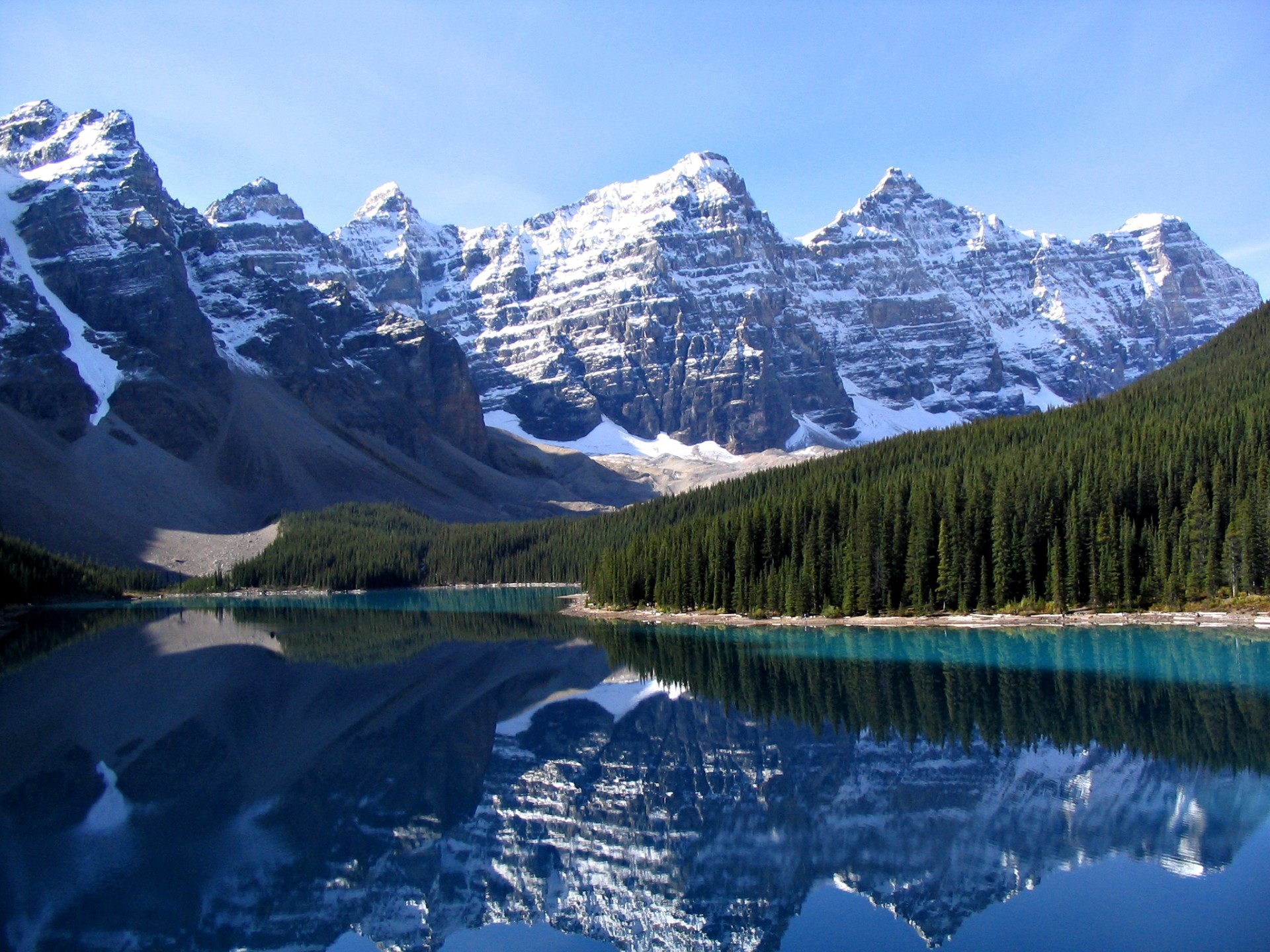 lac montagnes canada forêt