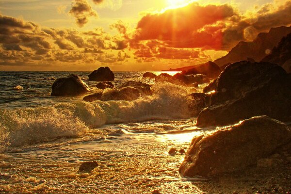 Mesmerizing sunset and foamy sea surf