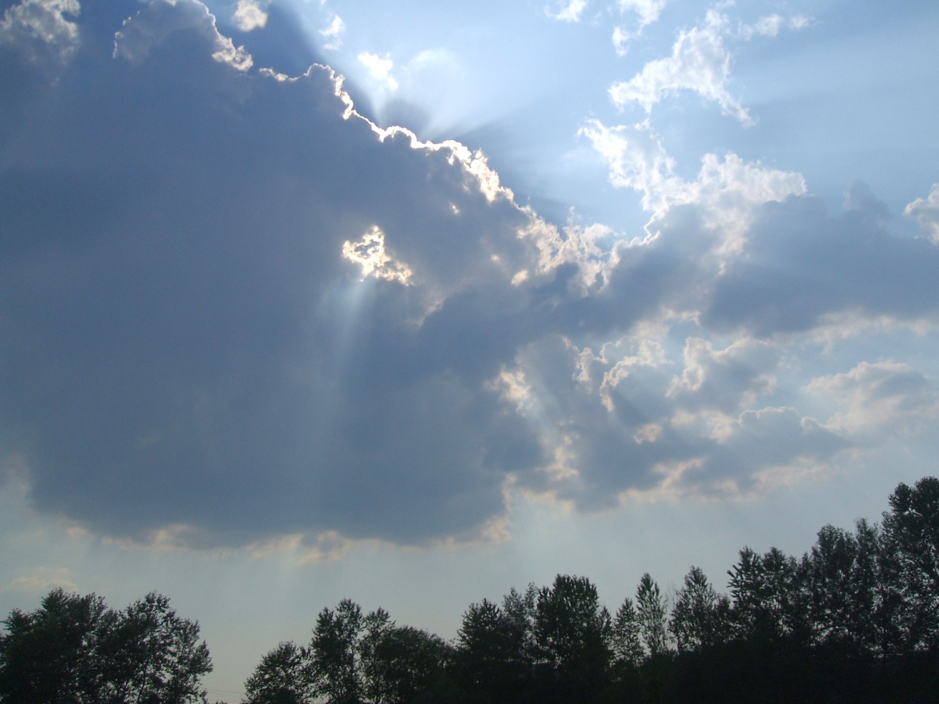 ciel rayon de soleil éclat