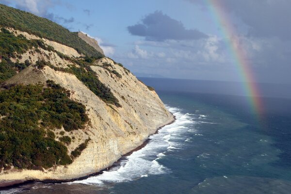 Abrau durso mar y arco iris