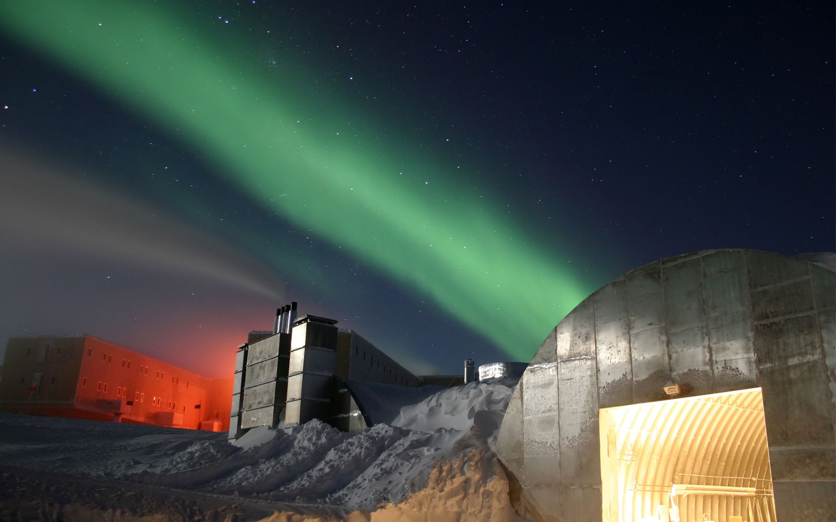 amundsen-scott au sud pôle station antarctique nuit