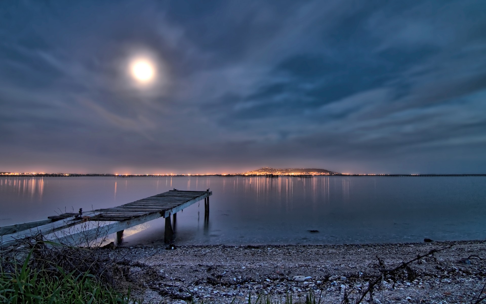 francia muelle noche