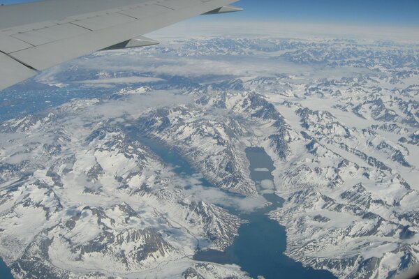 Vista a Volo d uccello della Groenlandia innevata