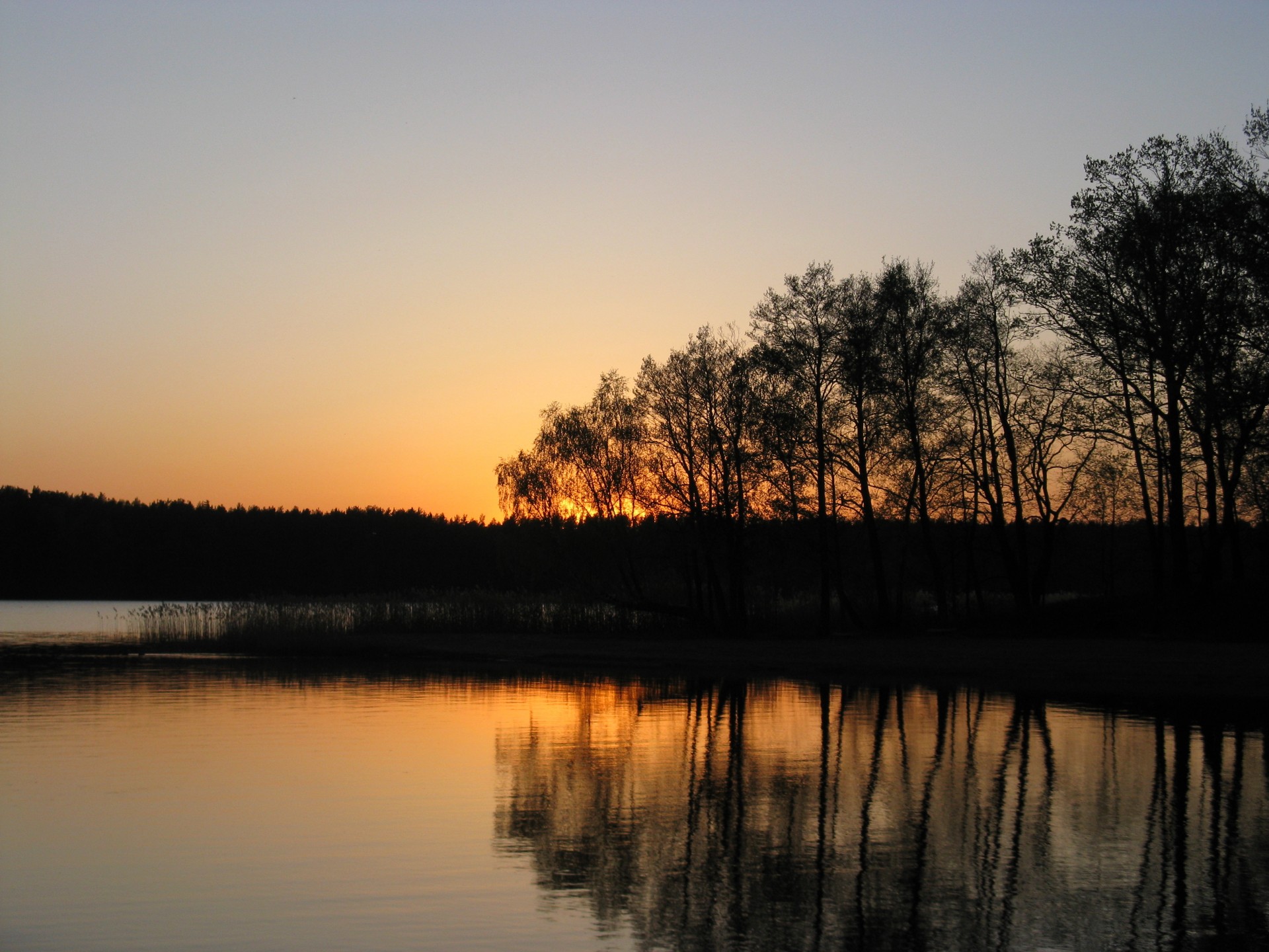 naturaleza lago puesta de sol