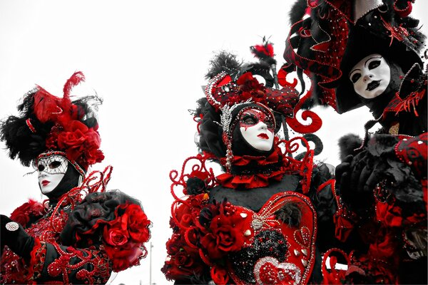 Costumi di carnevale per la festa