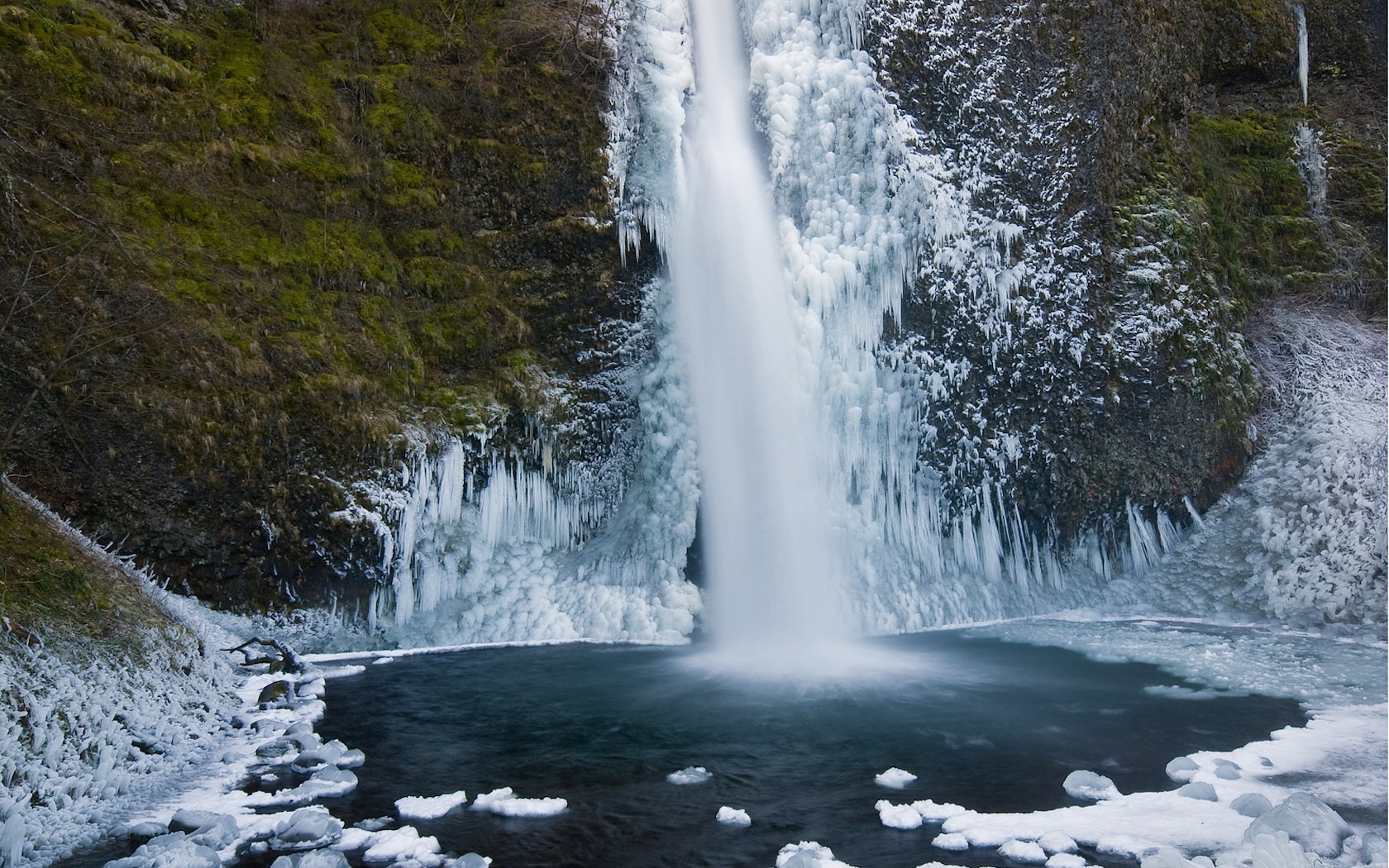 cascade glace hiver