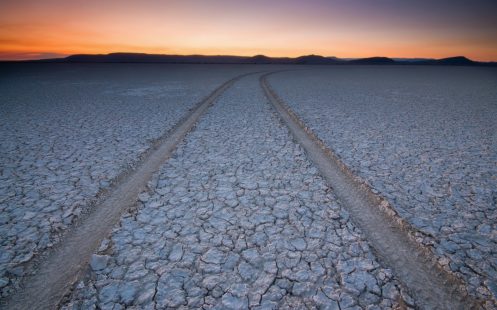 estado de ánimo carretera lago puesta de sol