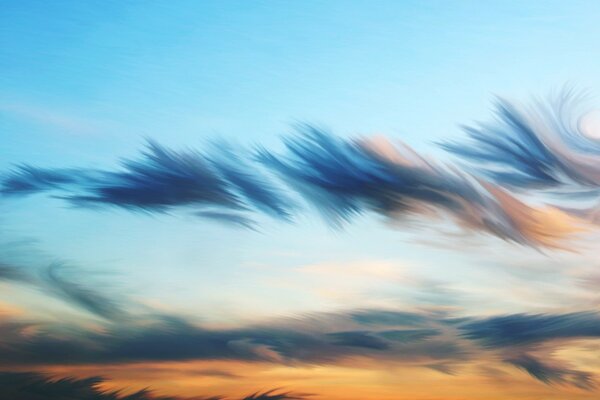 Zeichnung des Himmels mit coolen Wolken