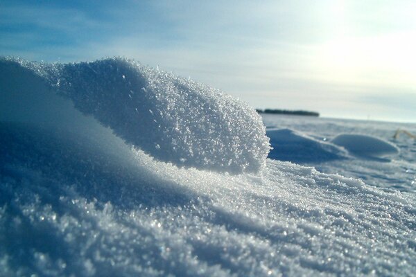 Cristales de nieve brillan como diamantes