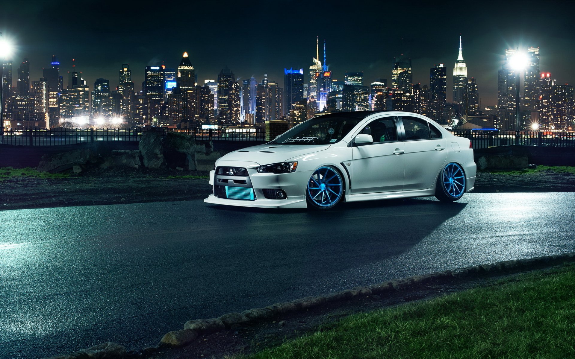 mitsubishi lancer evo x tuning car town night