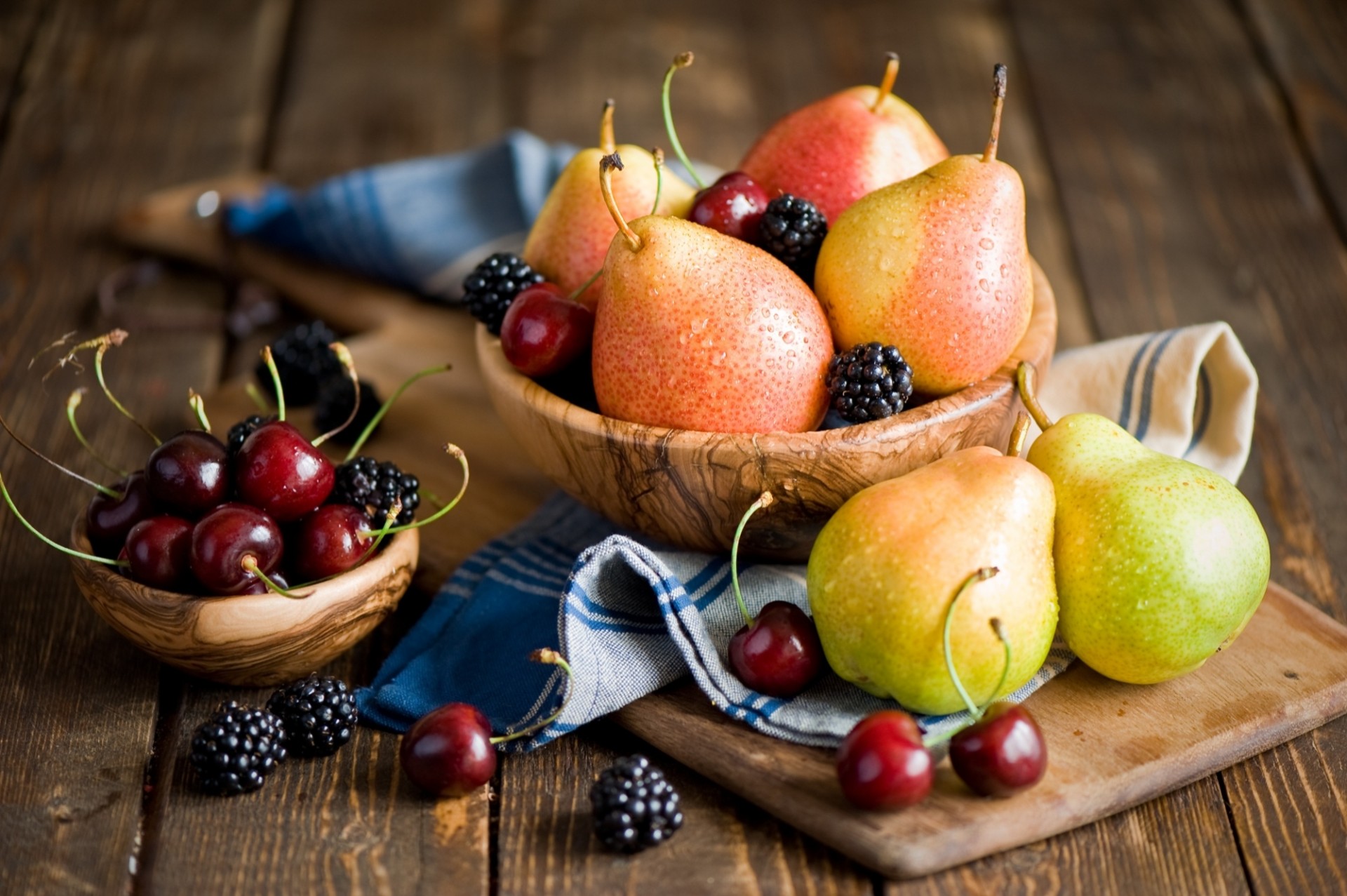 cuencos moras fruta cama bayas sakura peras toalla