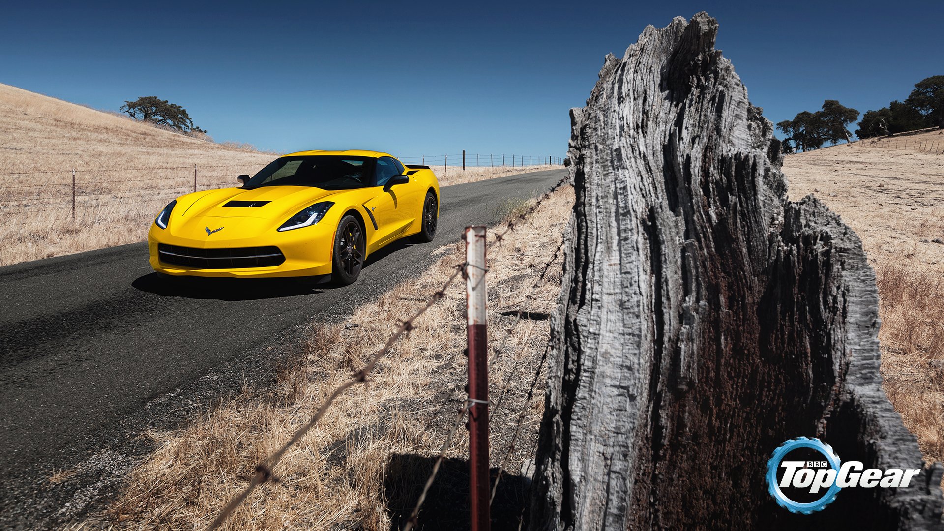 top gear top gear engranaje superior mejor programa de televisión chevrolet corvette stingray coupe c7 chevrolet stingray amarillo carretera frente