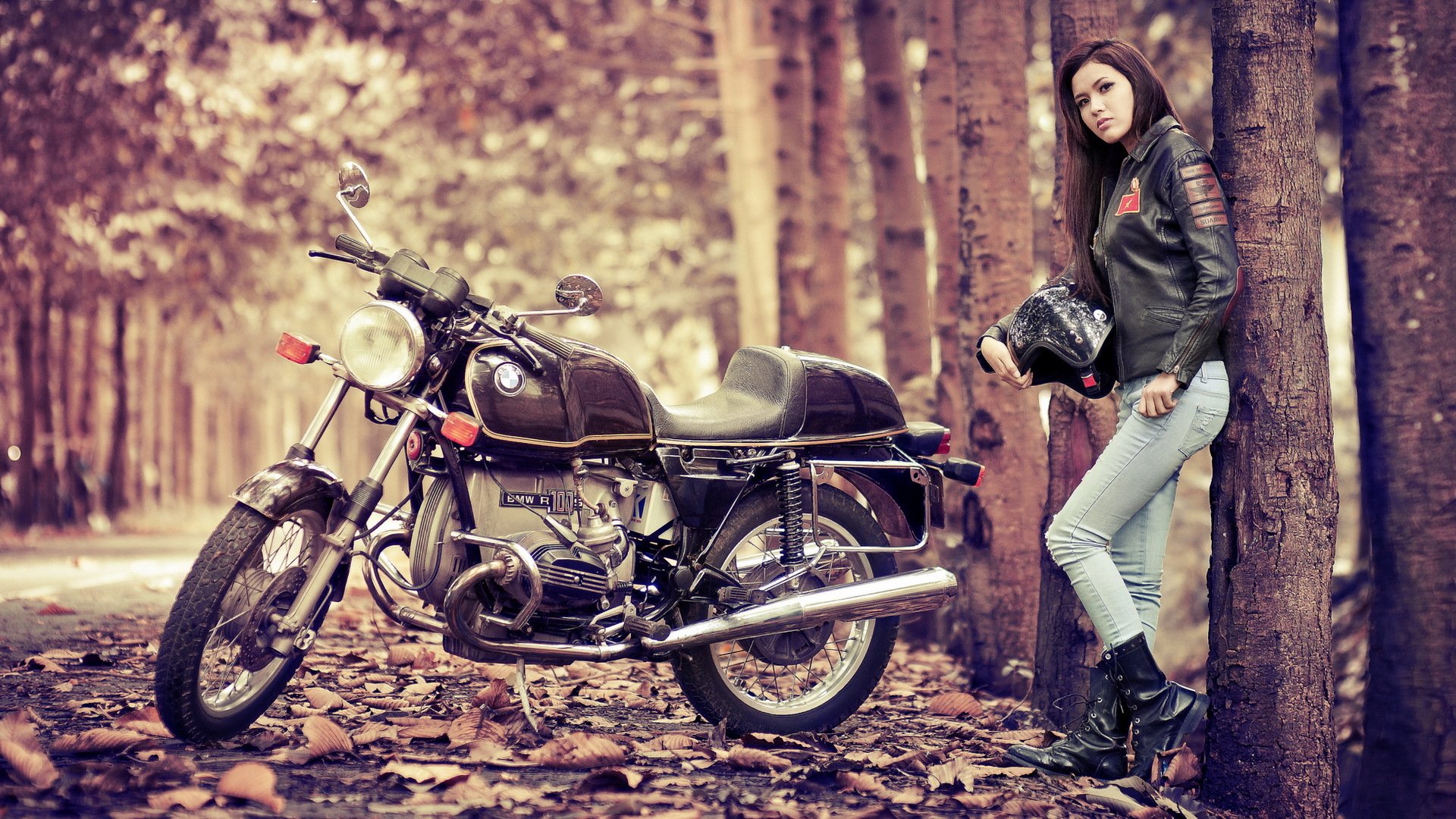 ragazza moto bmw