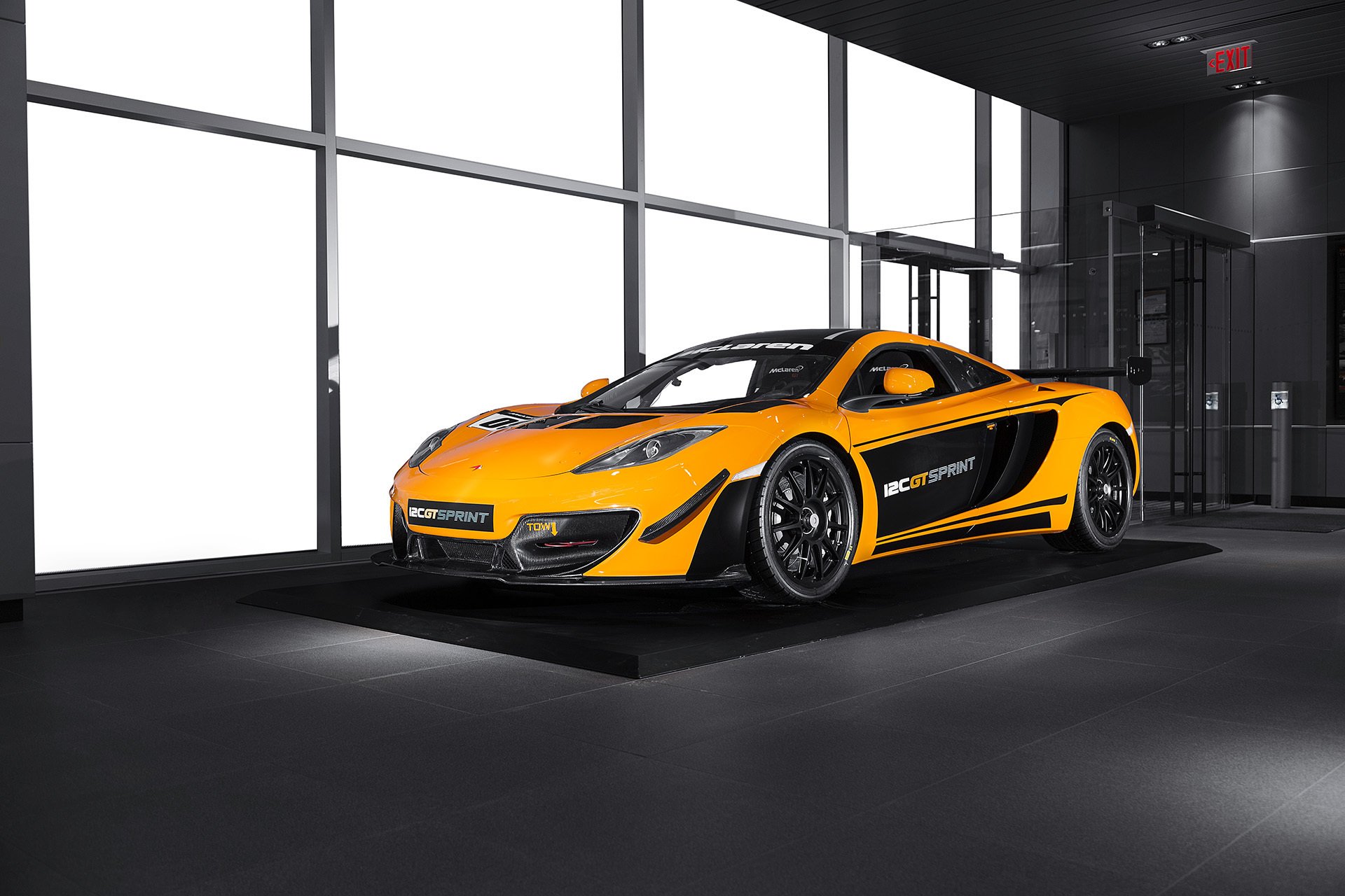 mclaren mp4-12c gt спринт оранжевый передние