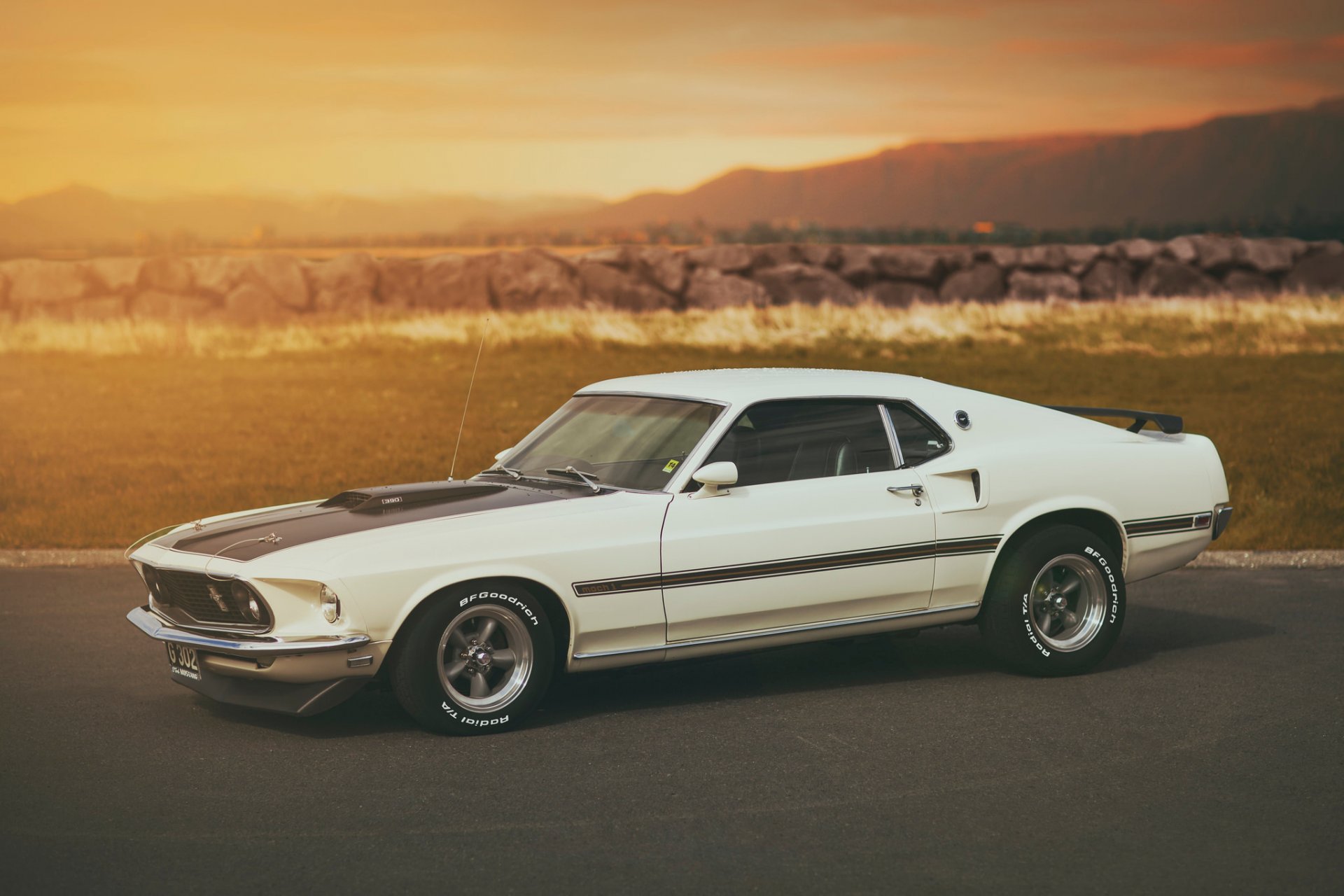 ford mustang mach 1 blanco