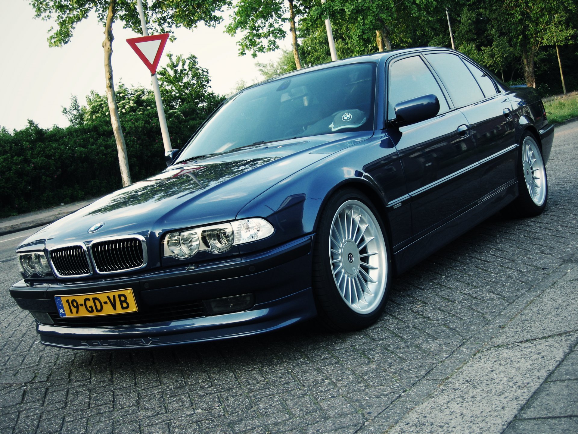 bmw e38 750il bmw klasyczne tuning alpine