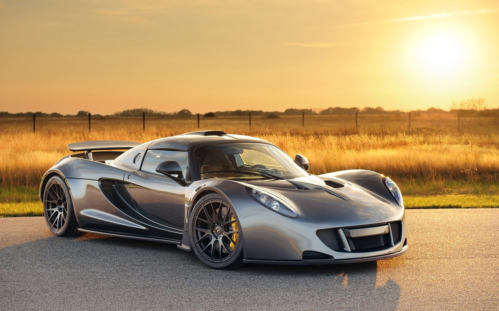 hennessey venom gt le chevalier noir hennessey venom gt supercar avant coucher de soleil ciel