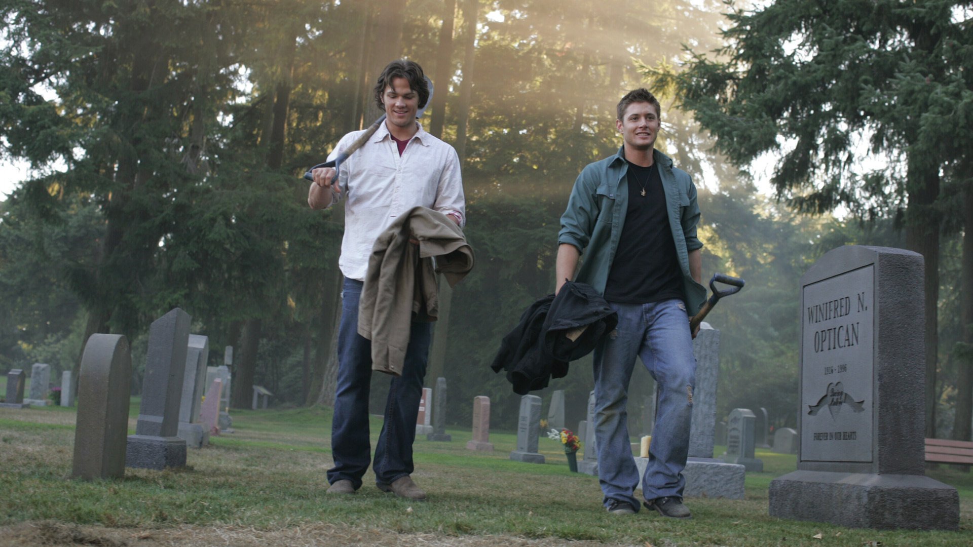 les frères winchester surnaturel série télévisée supernatural