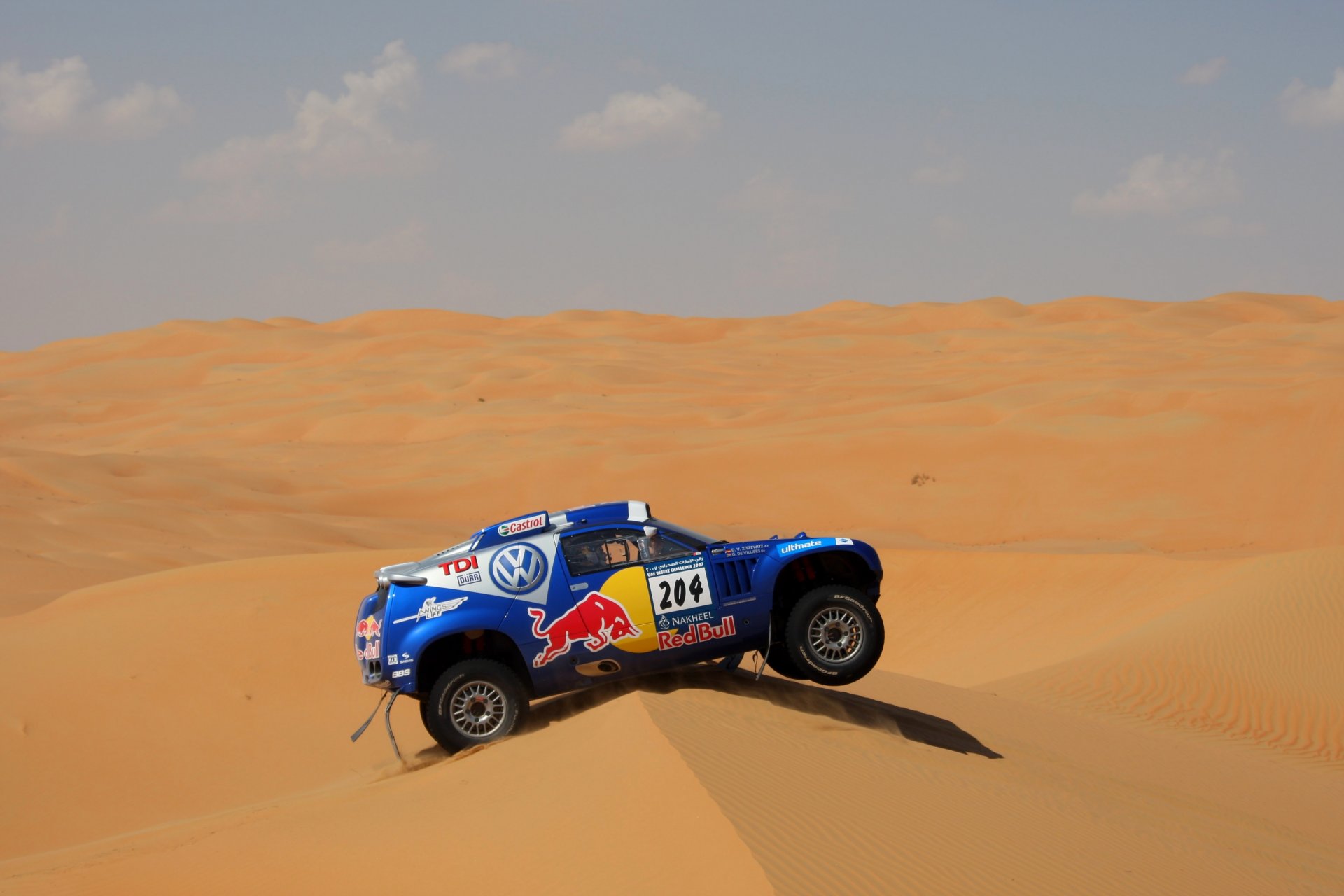 volkswagen tuareg niebieski dakar rajd piasek pustynia wydma sport