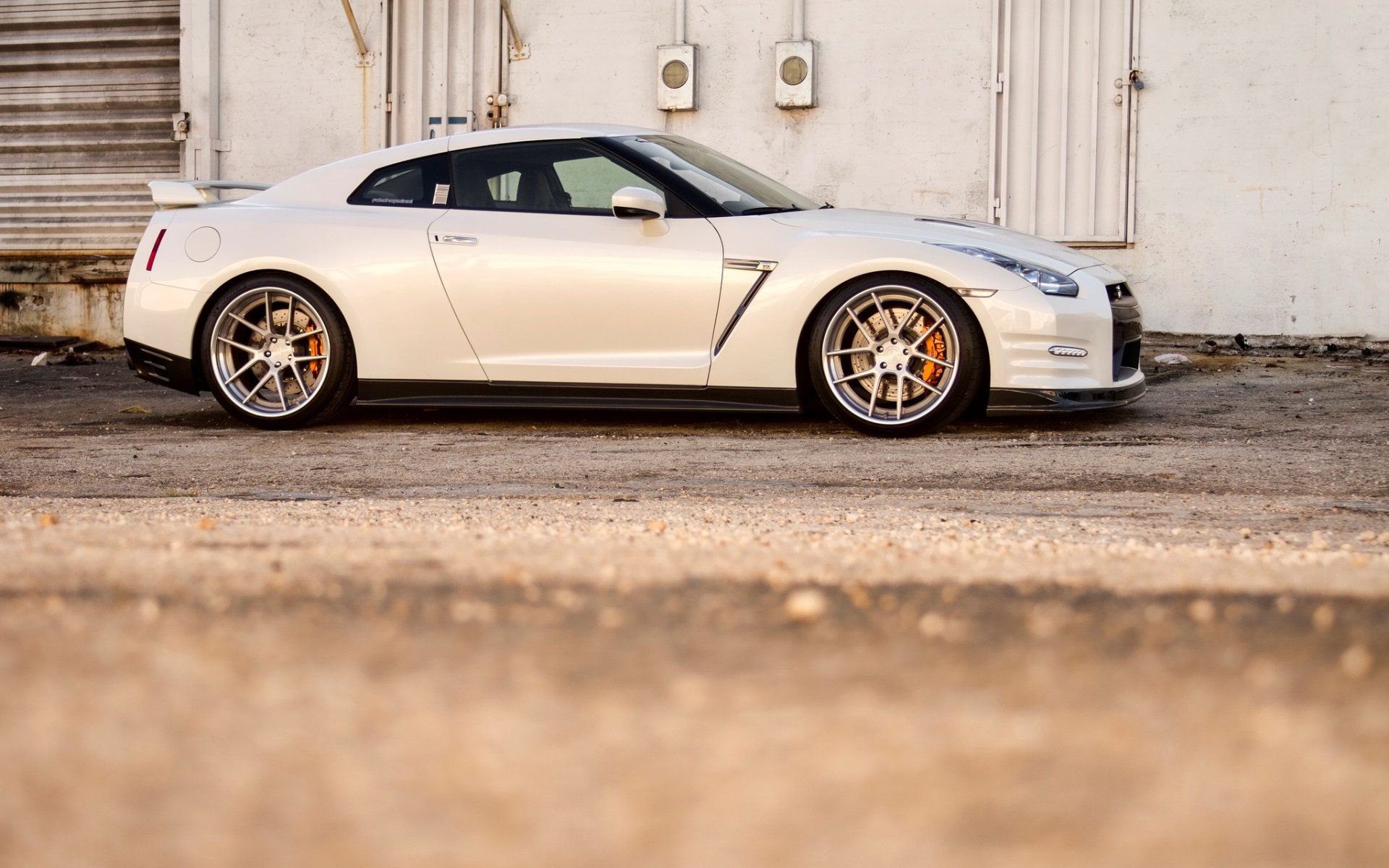 nissan gtr r35 blanco ruedas nissan gtr perfil llantas