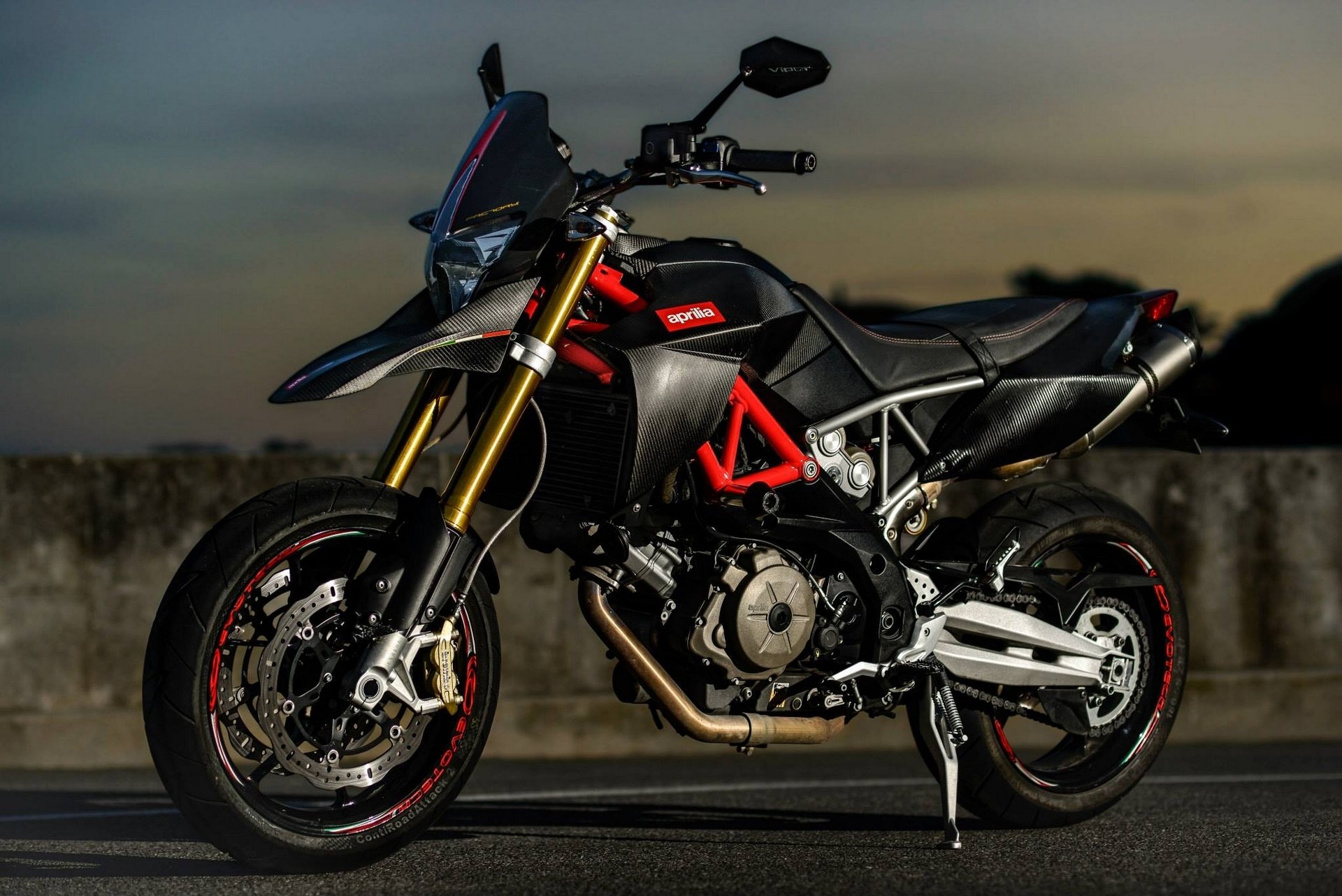 aprilia moto droga