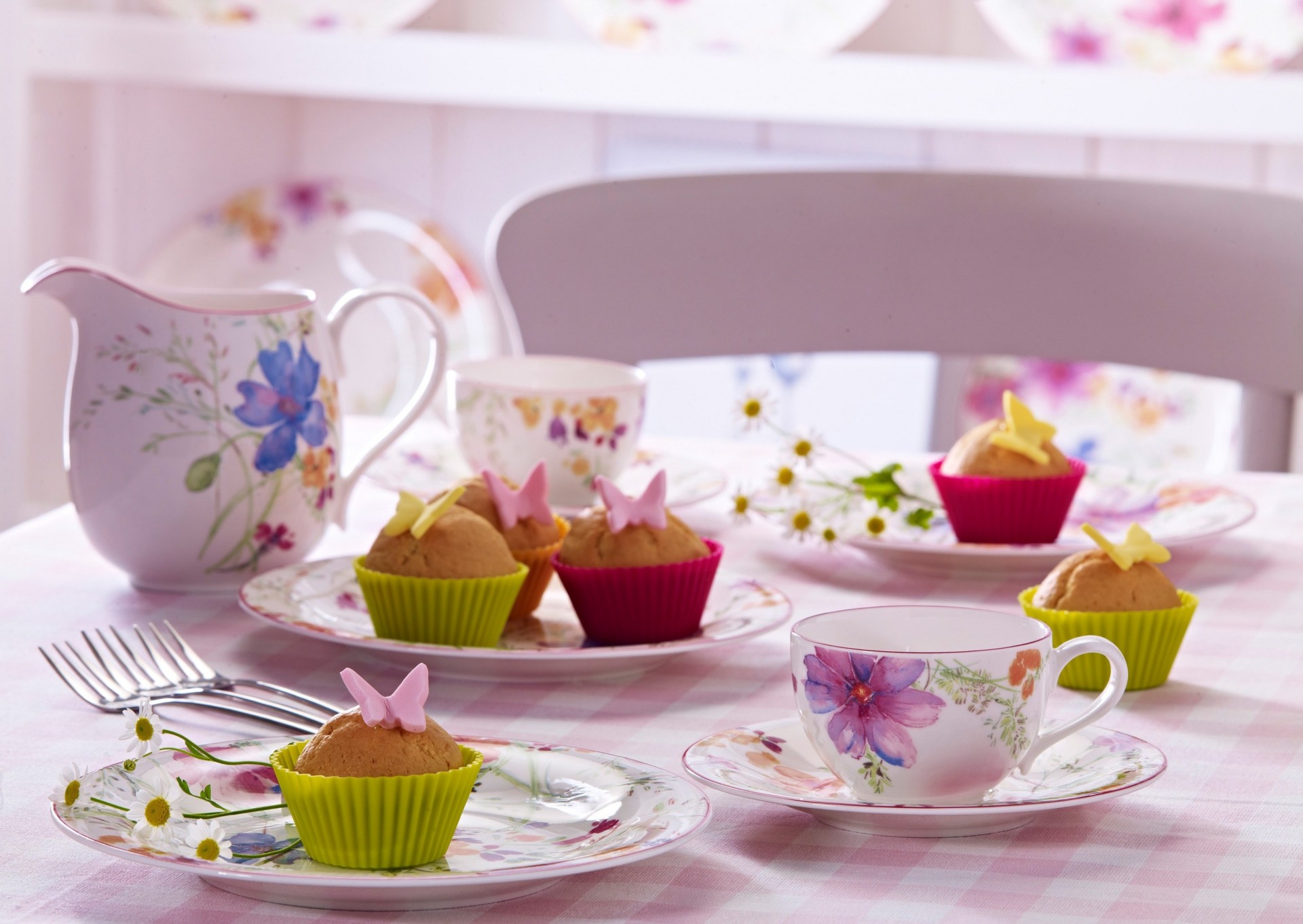 cupcakes mariposas retroiluminación pastel comida dulce flores postre tazas mesa pasteles