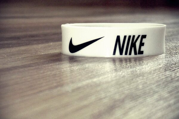 Bracelet Nike photo étroite