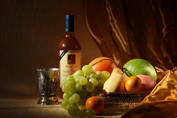 Nature morte avec du vin et des fruits