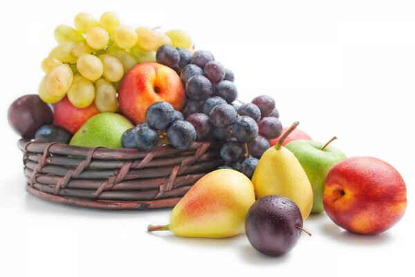 Fruit salad in a basket