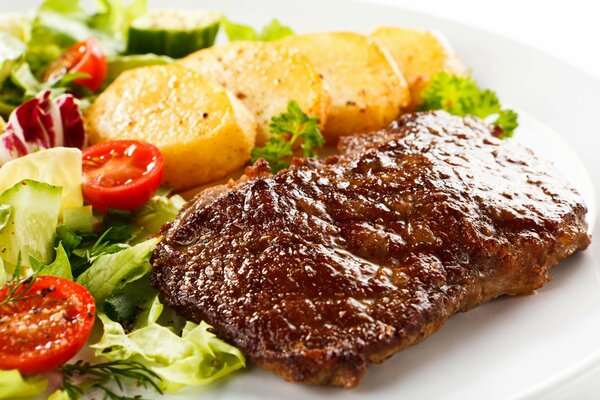 Macro shooting of potatoes meat and bacon