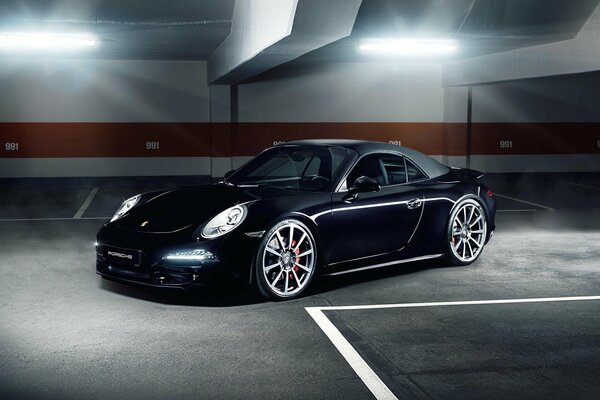 Black Porsche 911 in Underground Parking