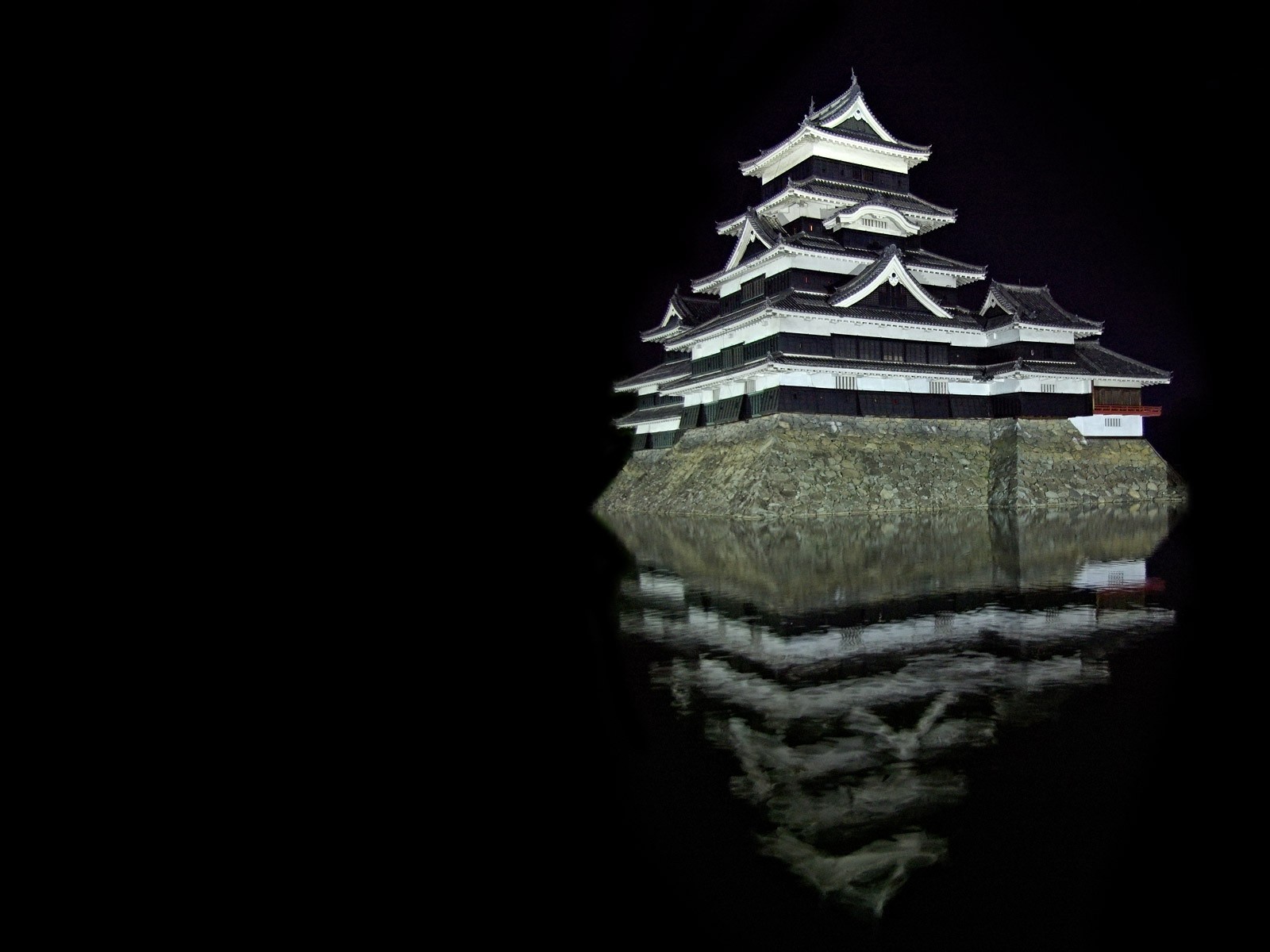 castle matsumoto reflection