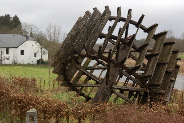 An old wheel near the river