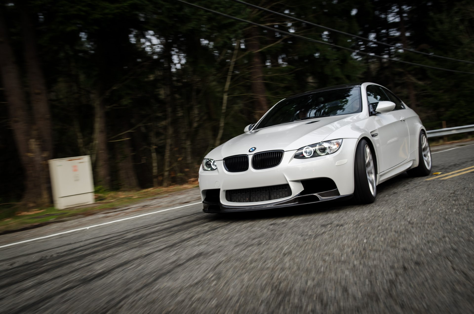 bmw m3 e92 bianco bmw girare strada velocità