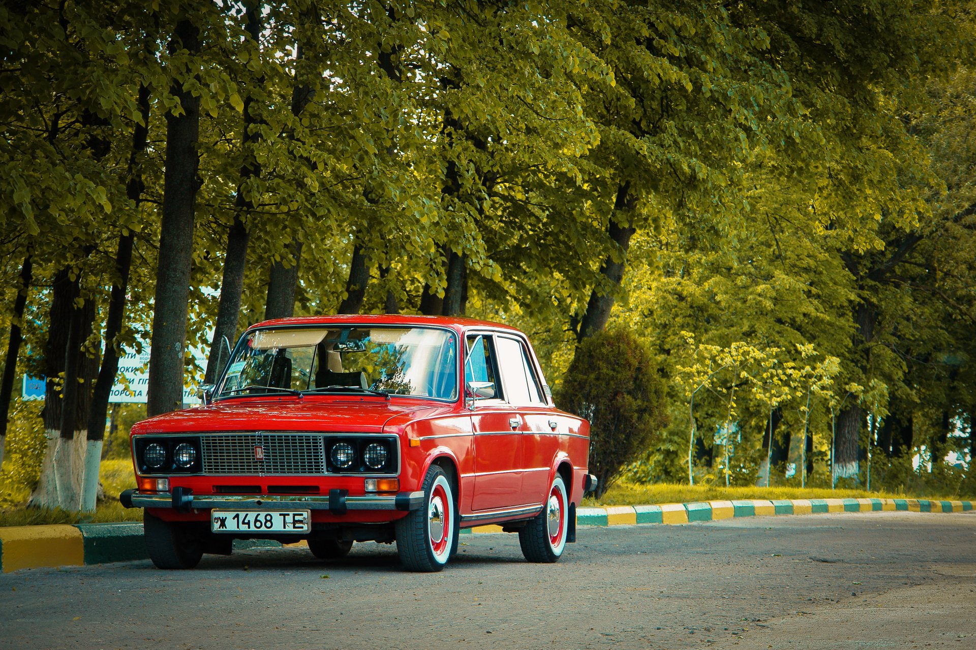 vaz zhiguli red road trees lada ussr classic