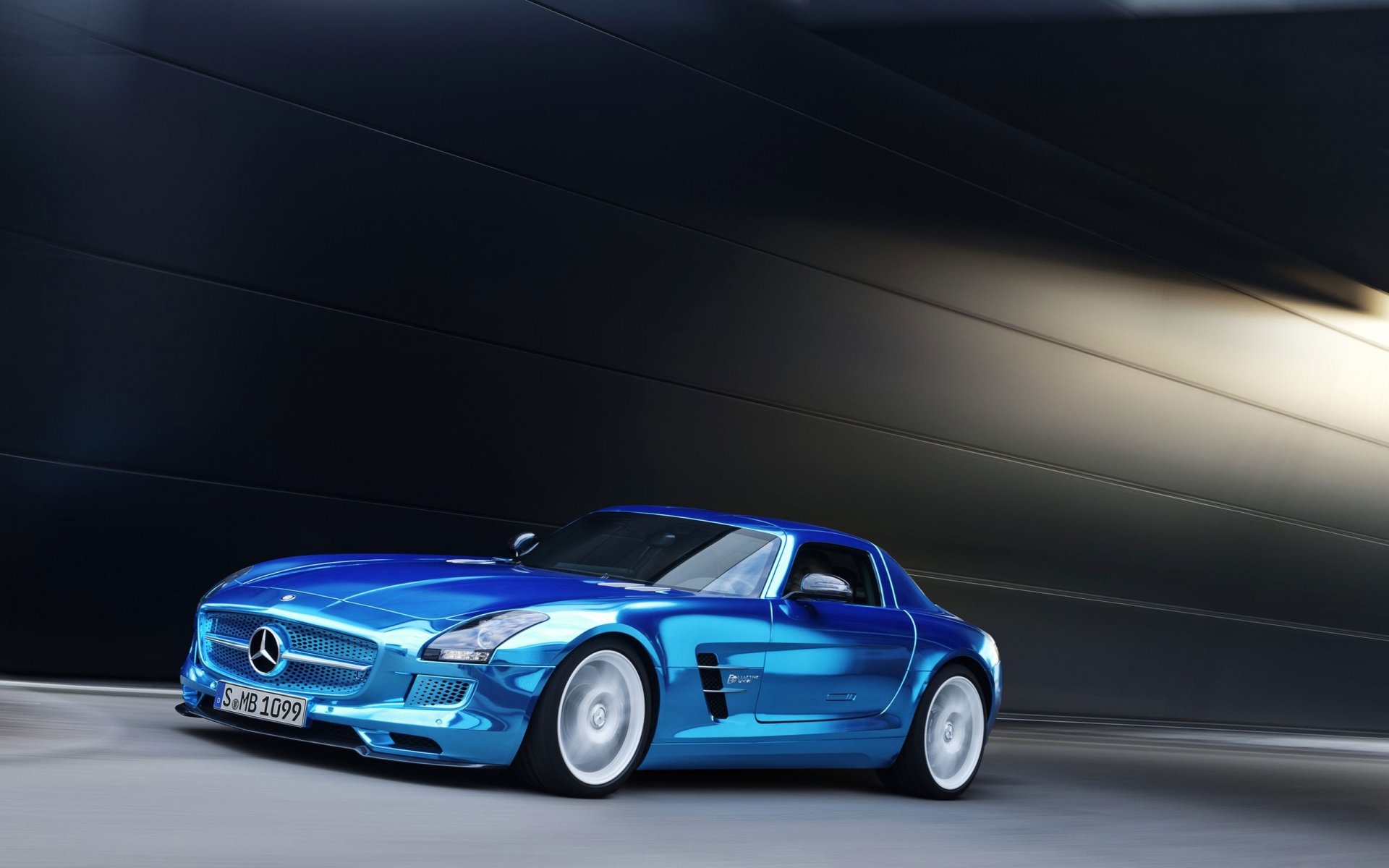 mercedes-benz sls amg coupé coupé mercedes bleu chrome