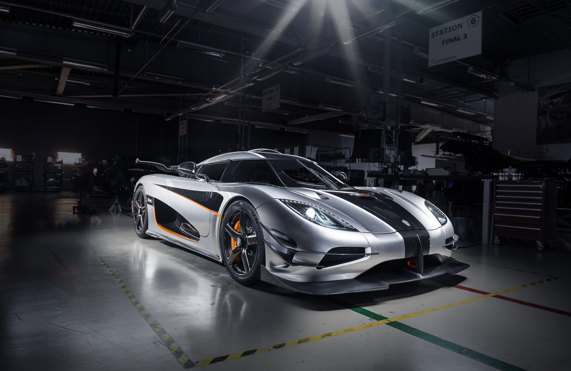 koenigsegg un : 1 megacar megacar