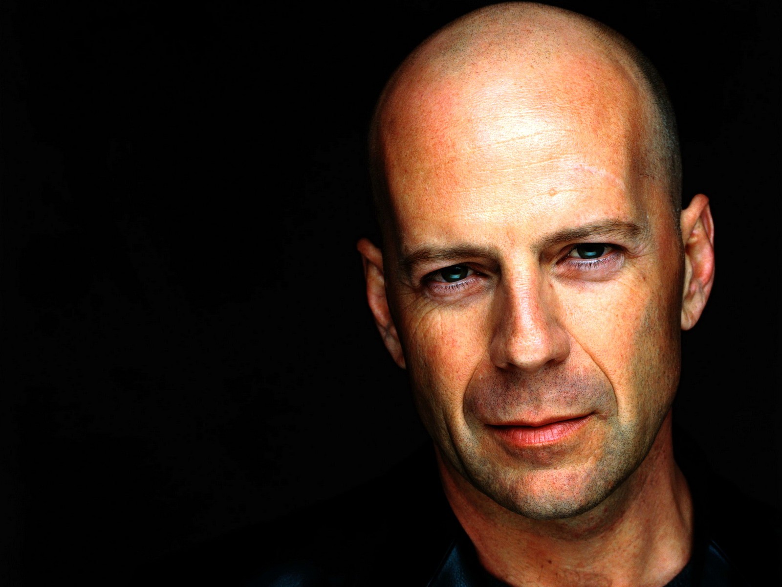 bruce willis actor men face view toughie