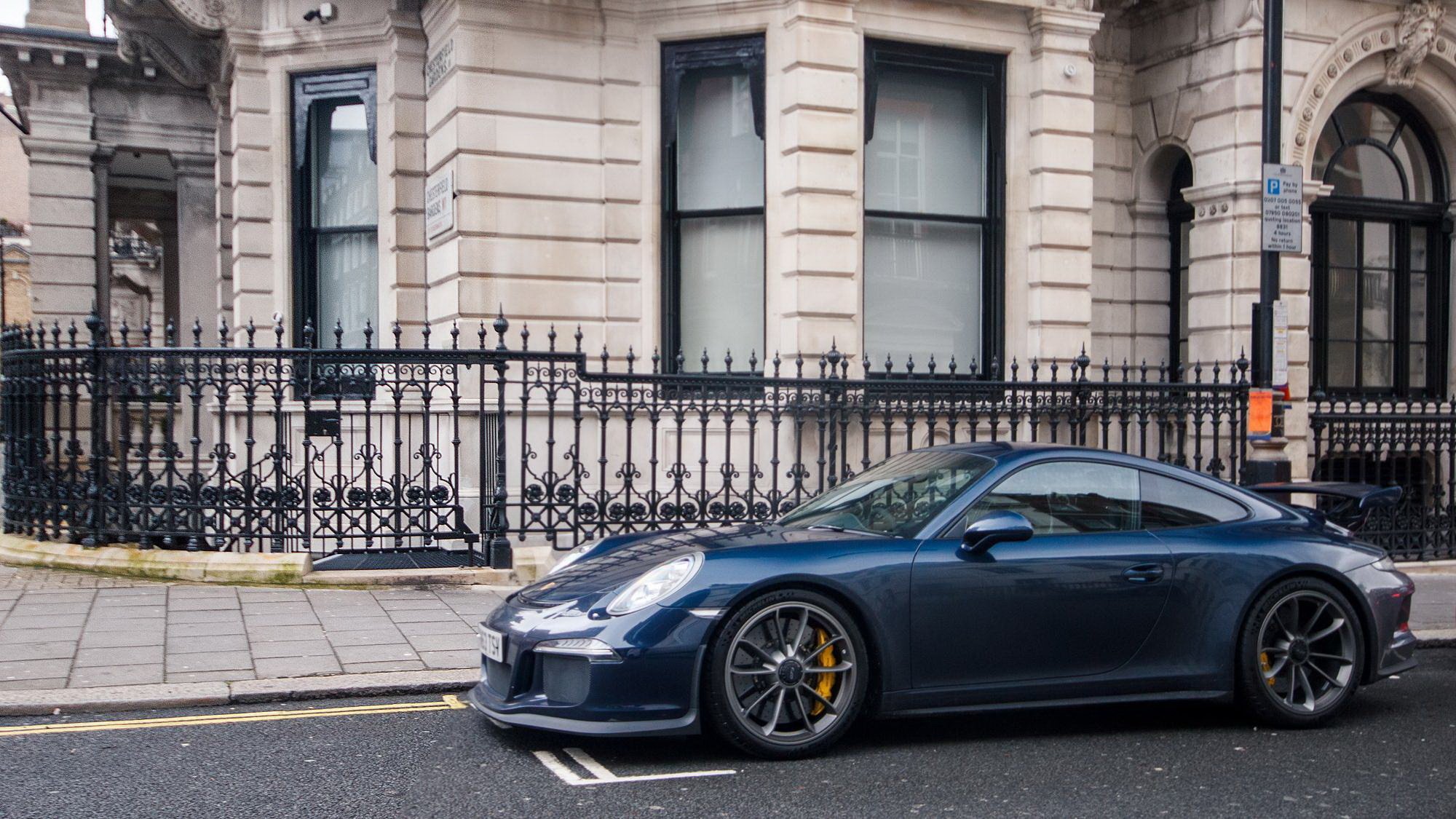 porsche gt3 london blue supercar