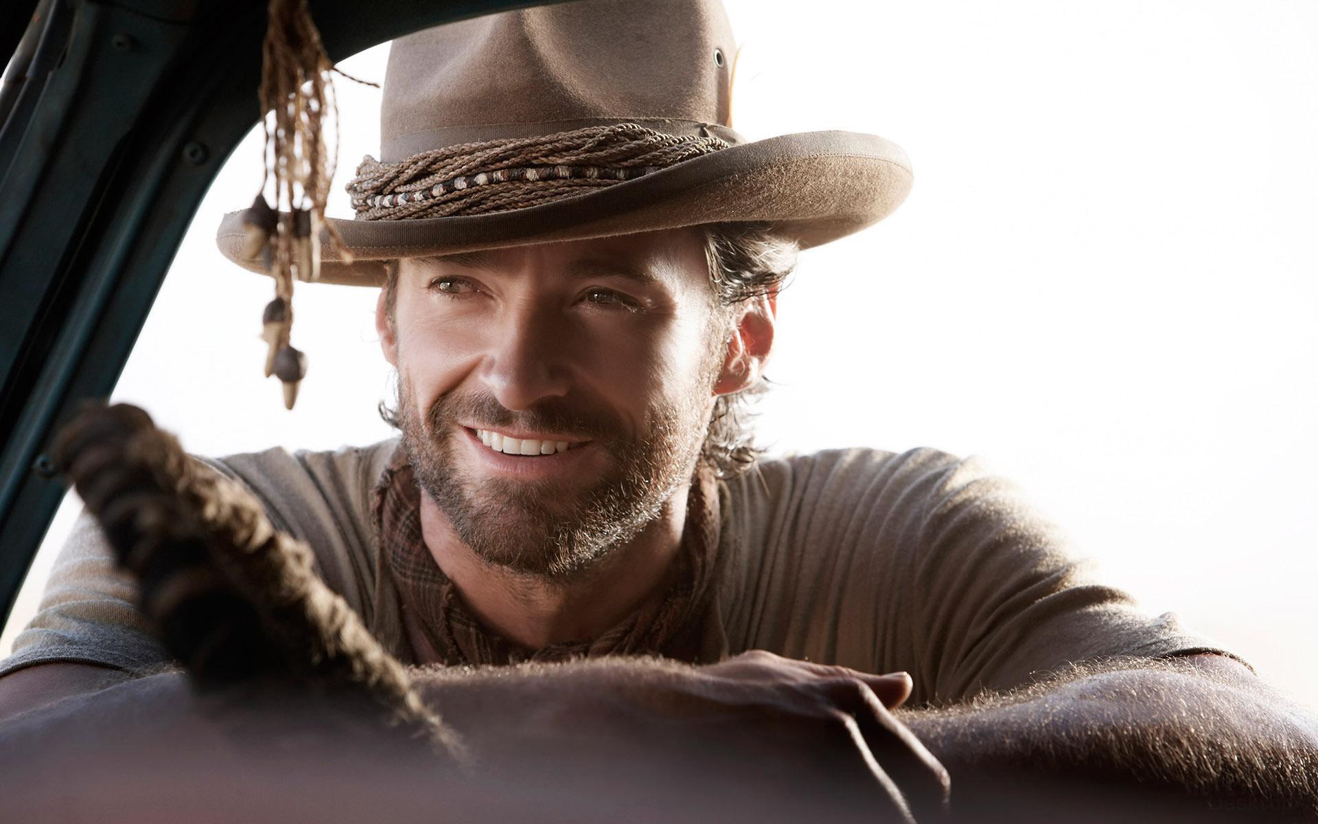 hugh jackman attore sorriso cappello