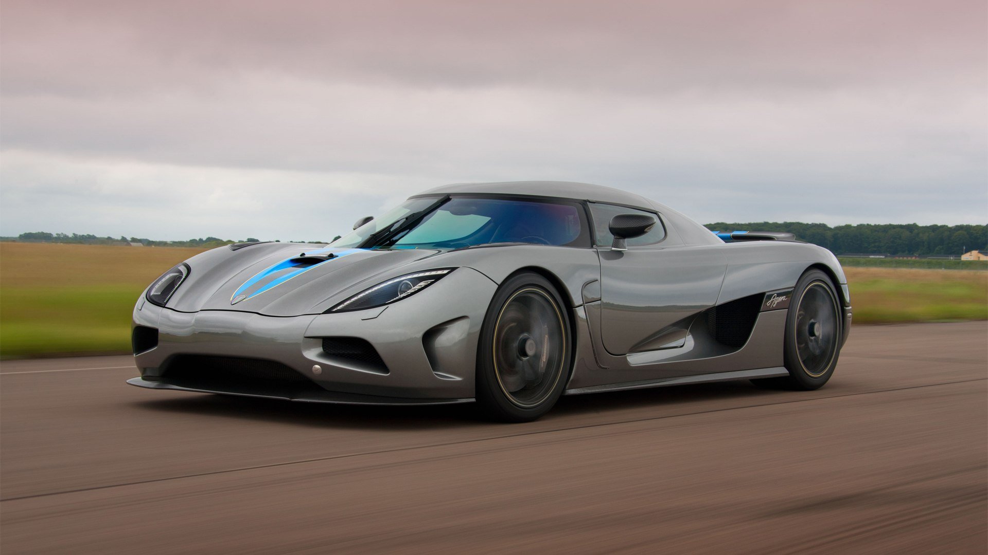 koenigsegg agera hipercoche superdeportivo carretera de velocidad