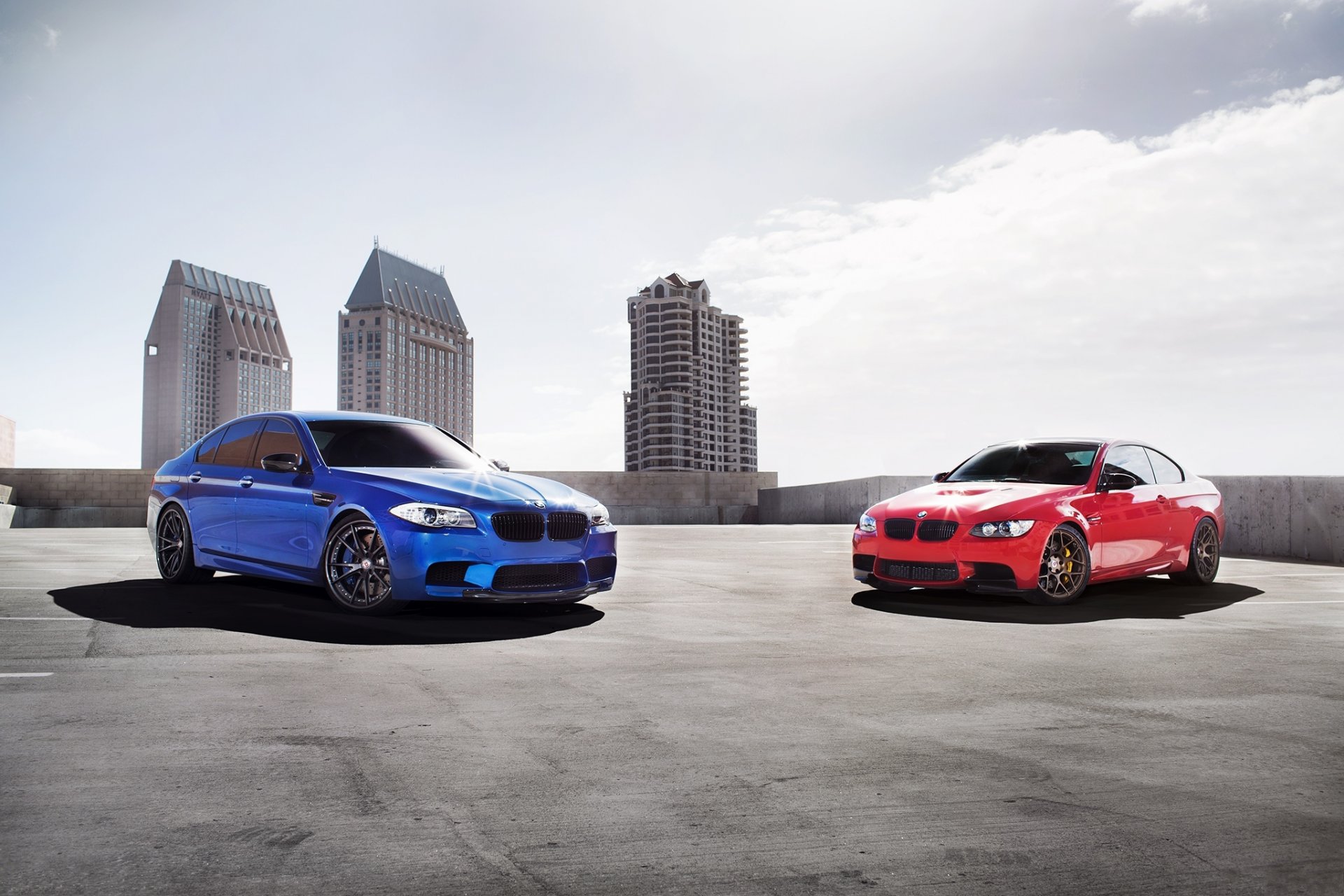 bmw m5 f10 m3 e92 monte carlo blue red bmw sedan coupe blue red front view sky glare