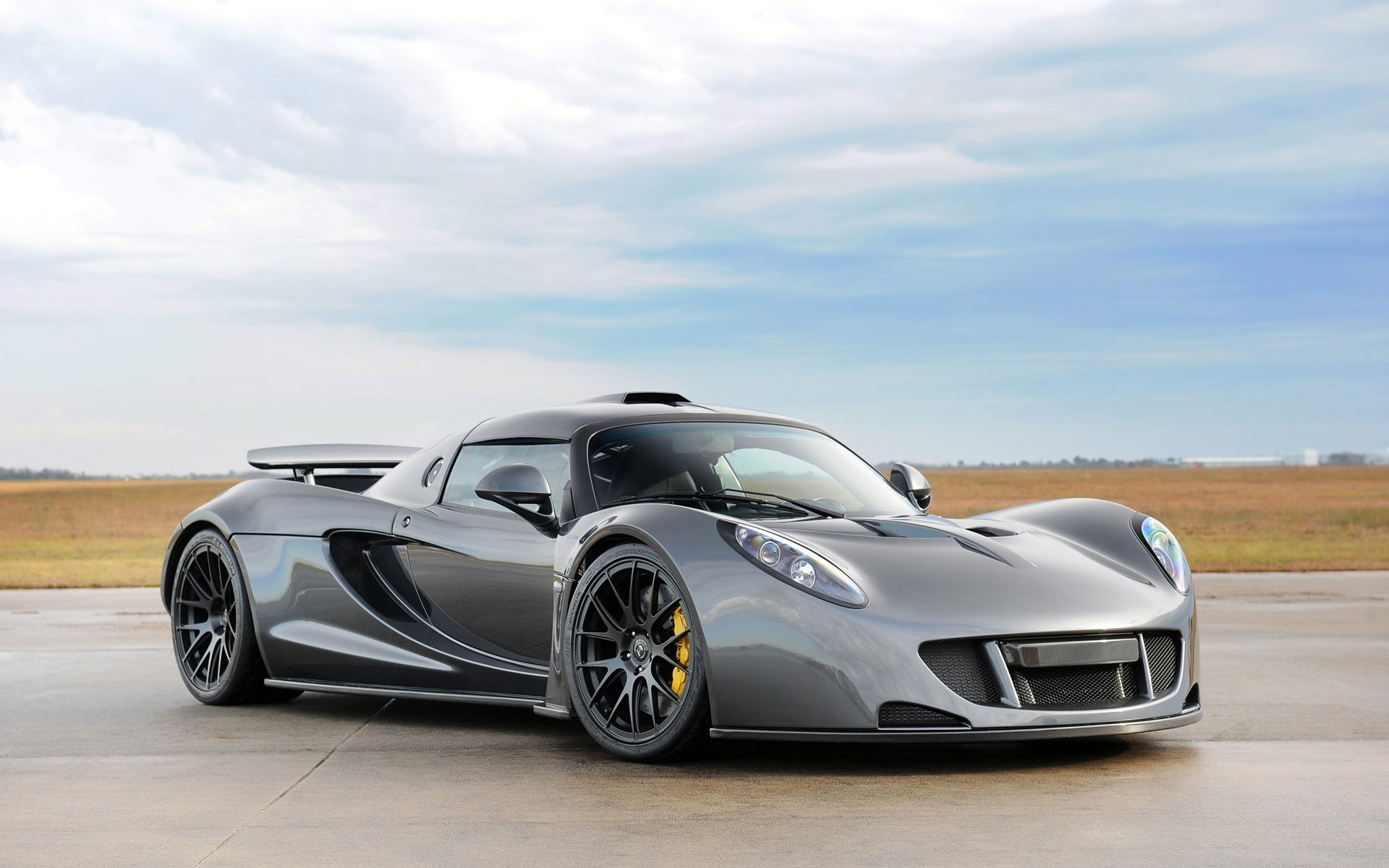 hennessey venom gt hennessey venom gt supercar front end sky