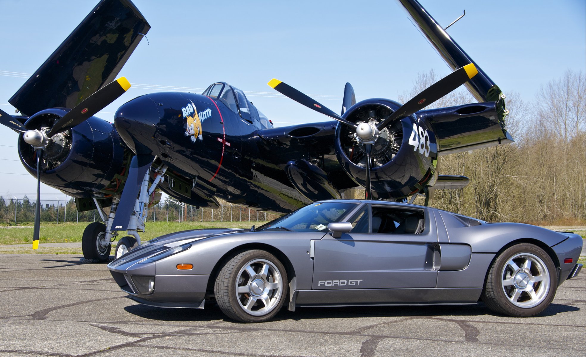 ford gt gt supersamochód f7f tigercat myśliwiec lotnisko