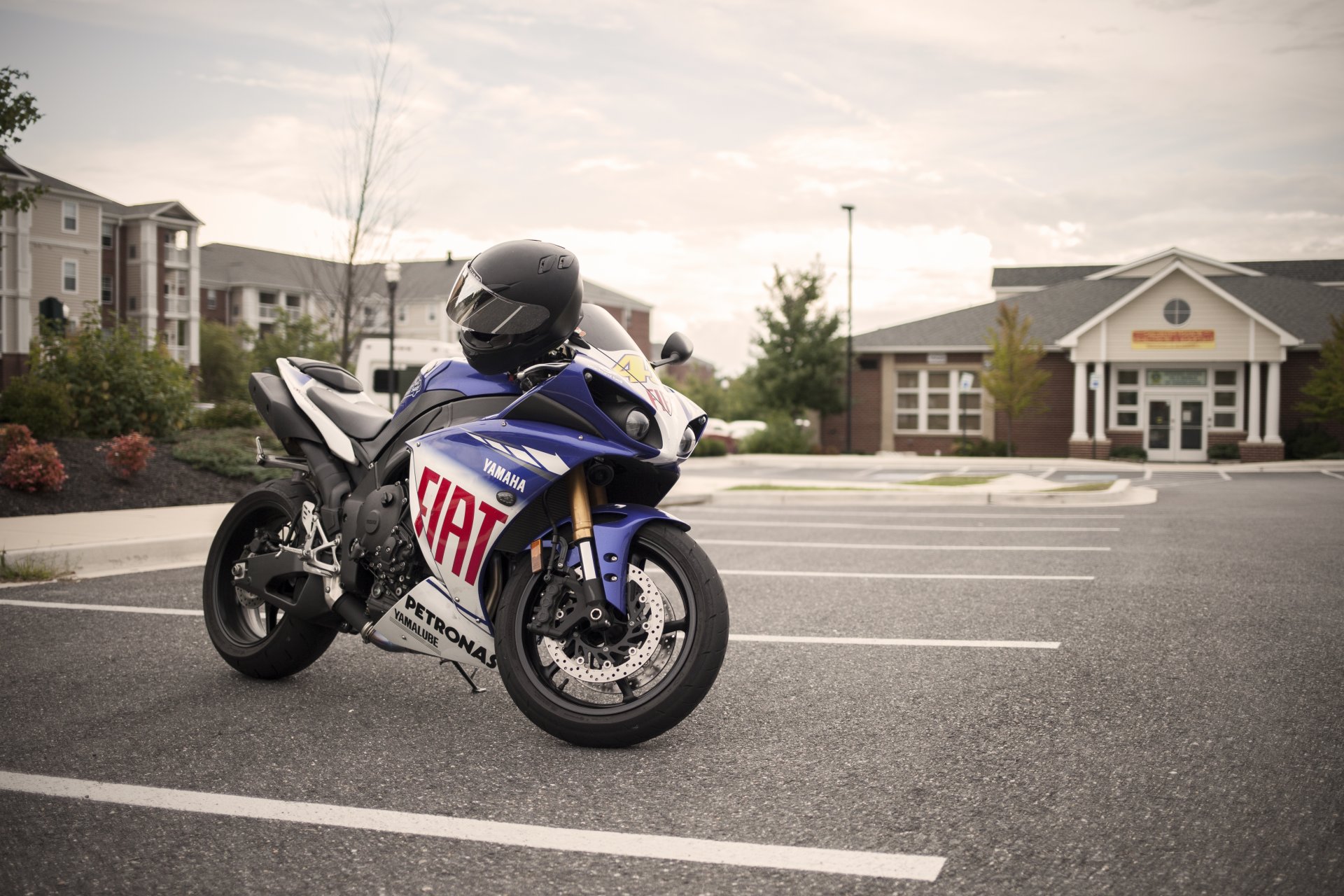 yamaha yzf-r1 blau fahrrad yamaha p1 blau helm